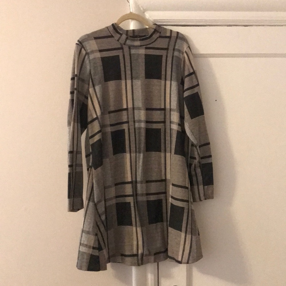 Long sleeves dress